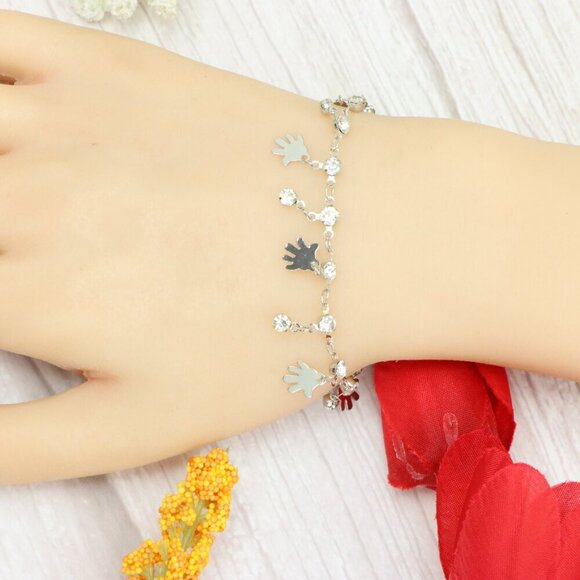 "Trendy Handmade Bracelet – A Thoughtful Gift for Girls & Women | UNVRC1281 - Picture 3 of 10